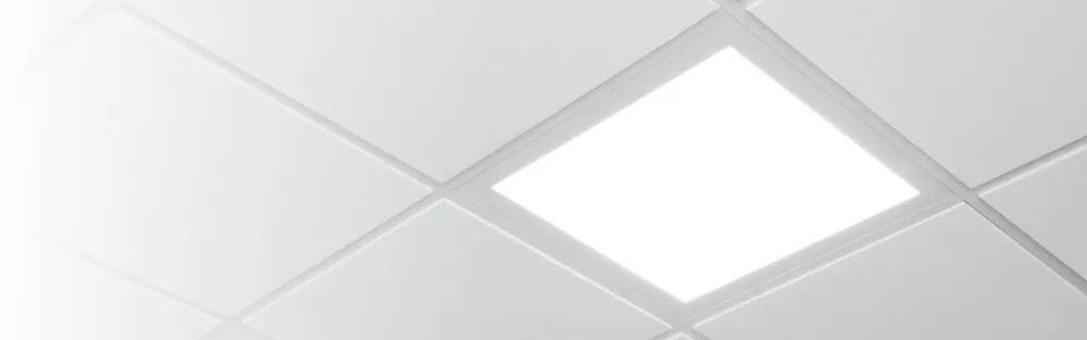 Фото TITAN — эффективные панели с прямой засветкой